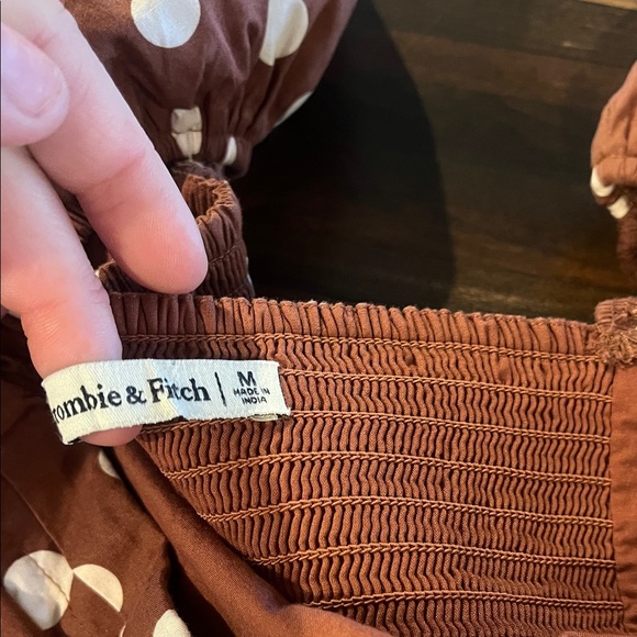 Abercrombie and Fitch Brown Polka Dot Puff Sleeve Dress - Picture 2 of 3